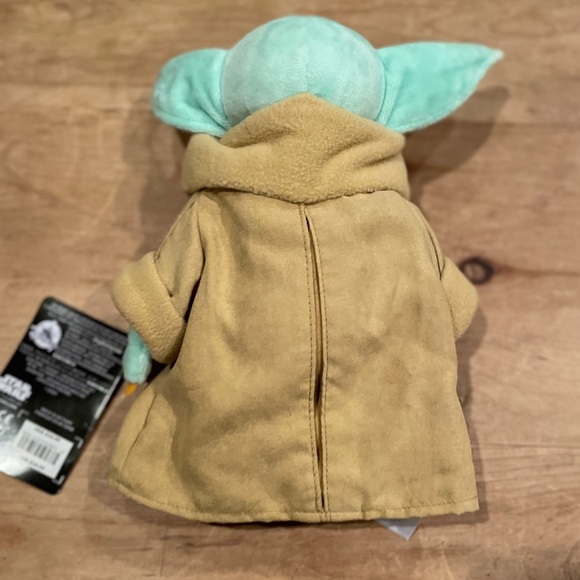 NWT Star Wars Disney Mandalorian The Child plush toy Disney Store - Picture 4 of 4